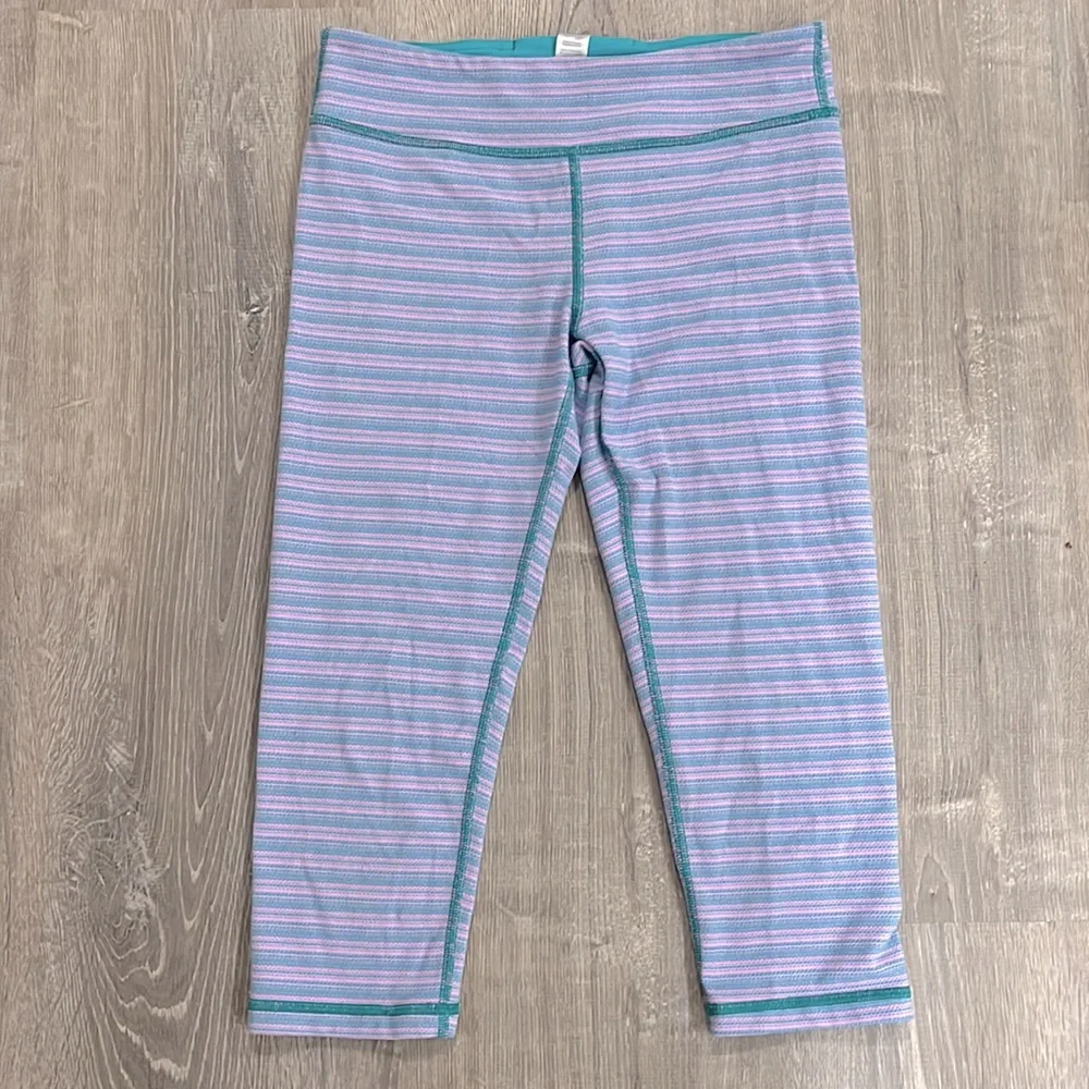 Ivivva by lululemon rhythmic crop legging in slub knit stripes pink & green